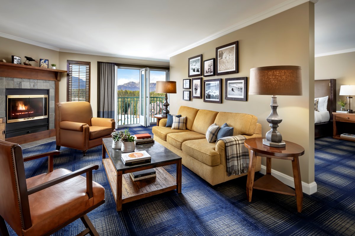 Fairmont Chateau Whistler Gold Floor - 2 Bedroom Premier Suite living room